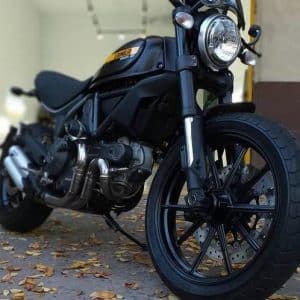 DUCATI SCRAMBLER 800 FULL THROTTLE