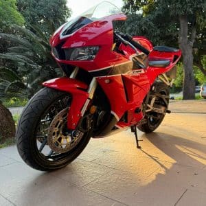 HONDA CBR 600