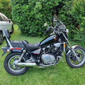 HONDA MAGNA 700 v4