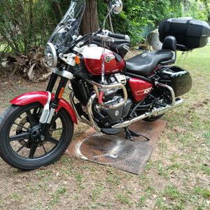 ROYAL ENFIELD SUPER METEOR 650