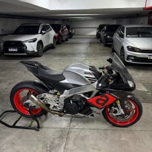 APRILIA RSV4 RR