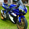 YAMAHA R1